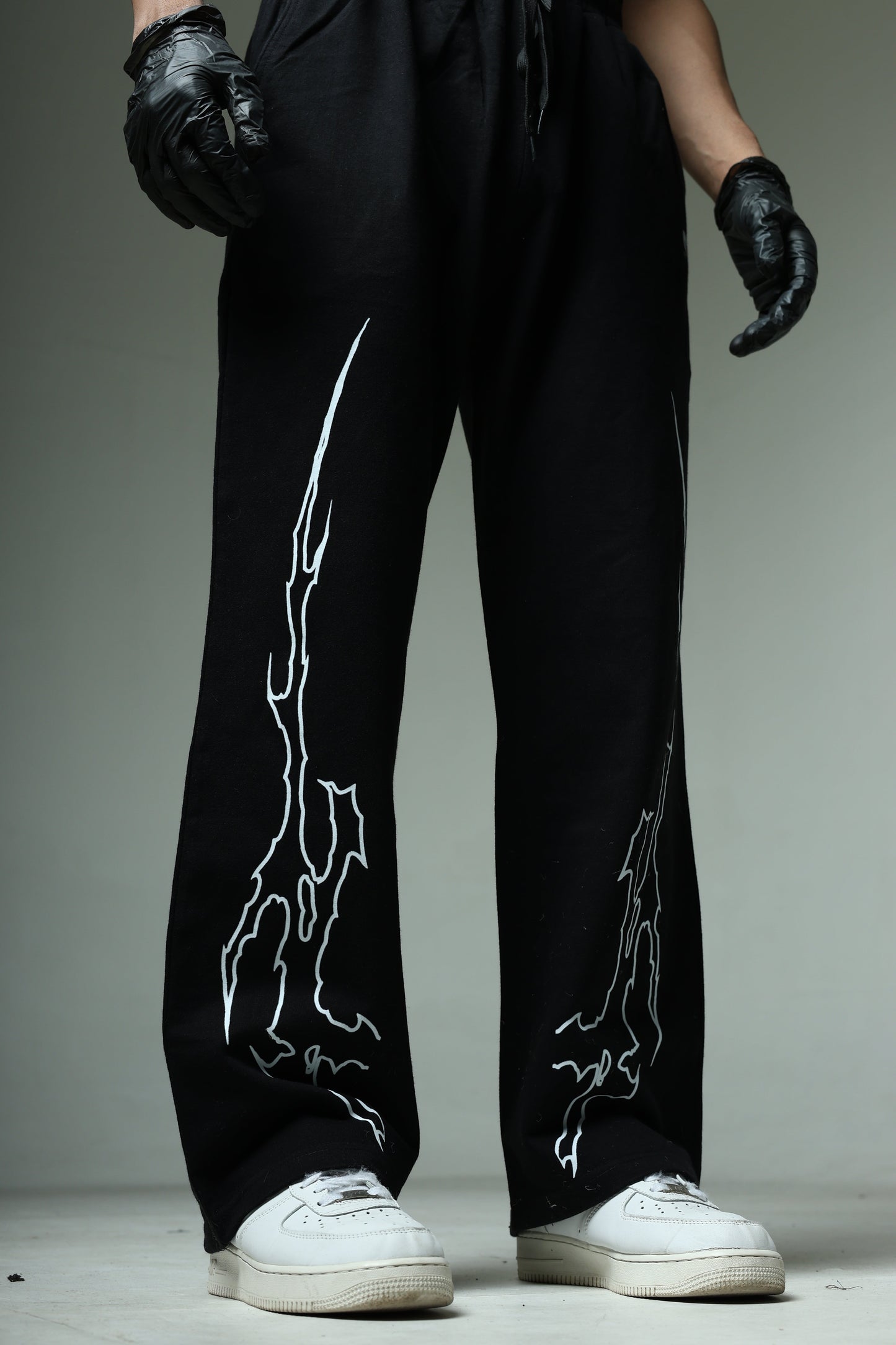 THE CARNAGE COMFORT BAGGY TRACK PANTS
