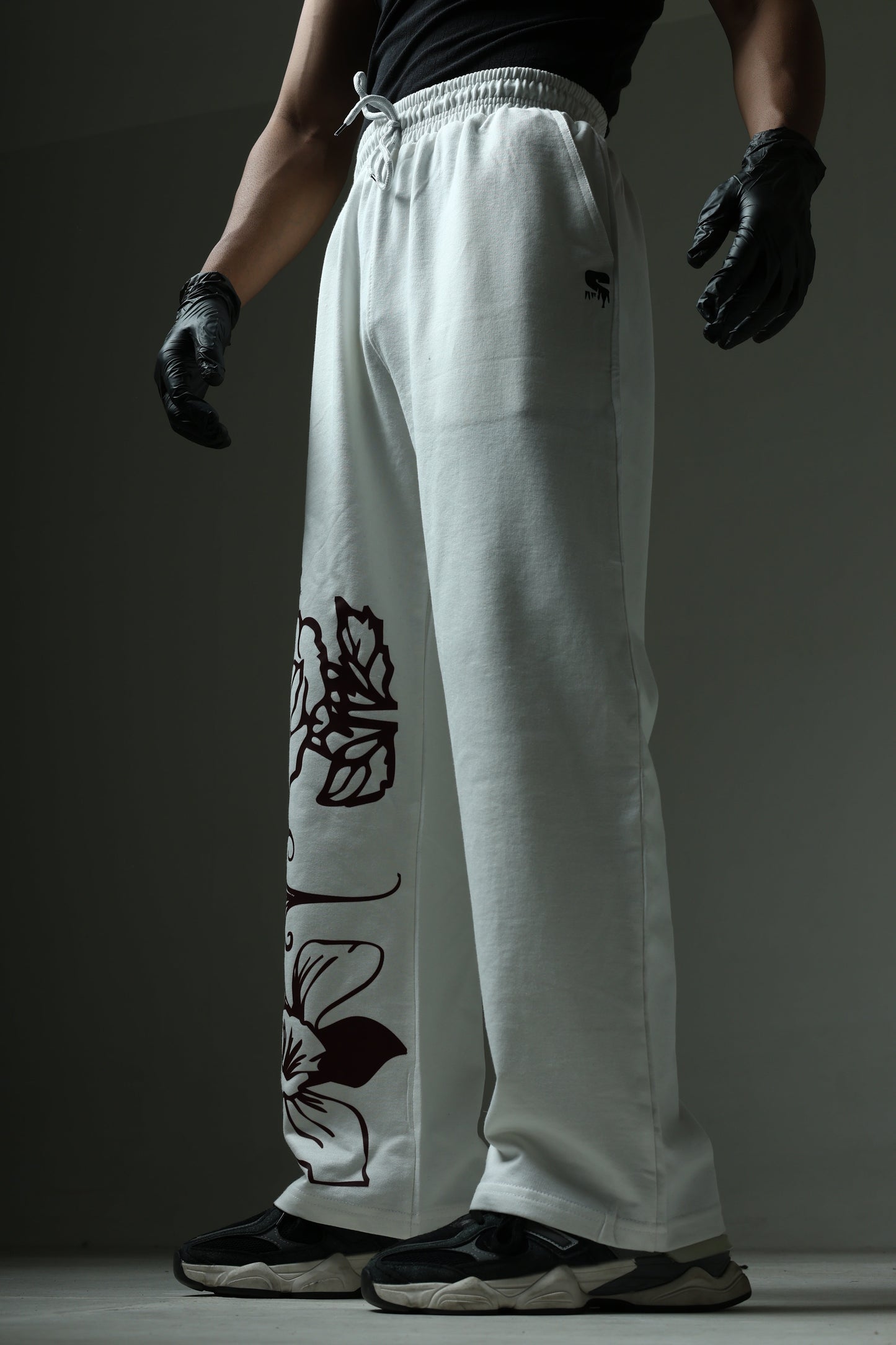 THE ROSY TRACK PANTS