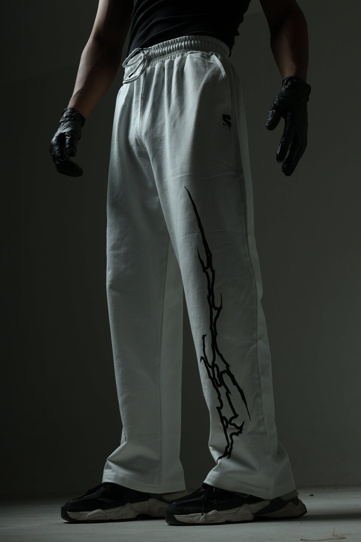 THE CARNAGE COMFORT BAGGY TRACK PANTS