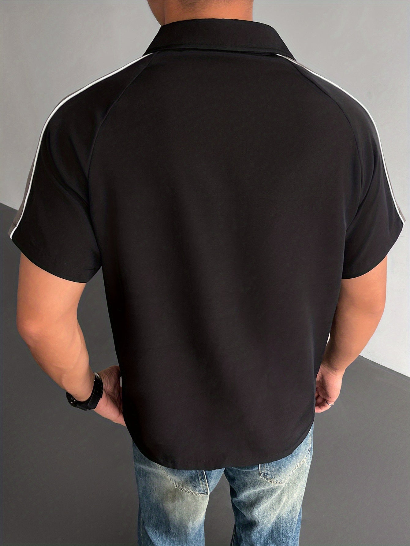 Fashionable Men'S Short-Sleeve Zip-Up Shirt