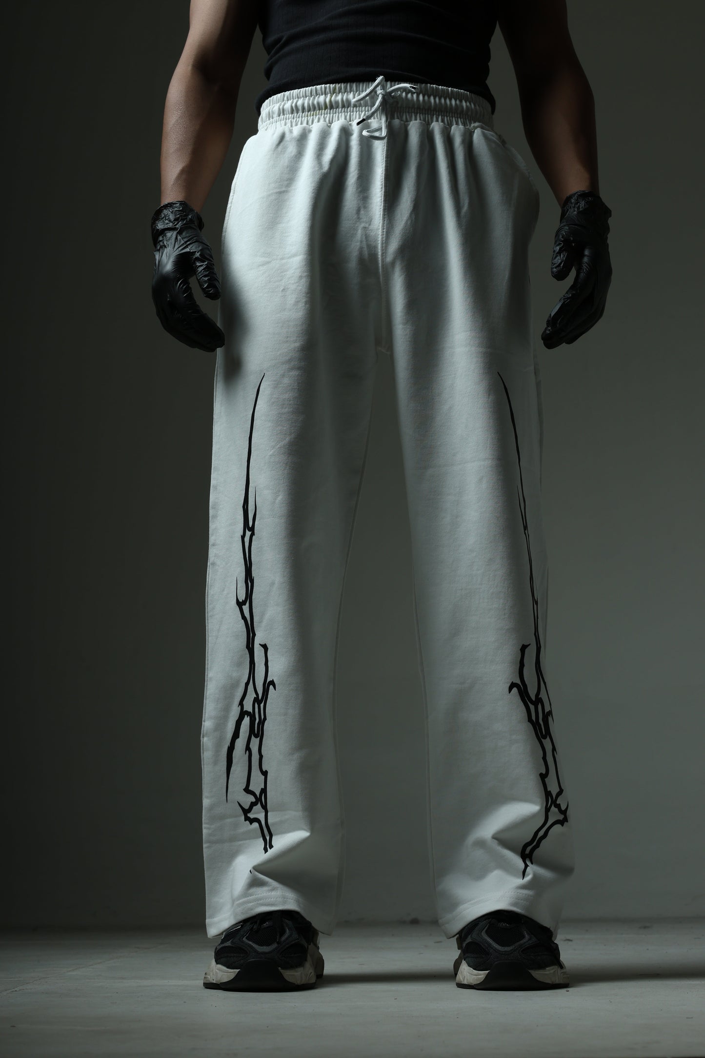 THE CARNAGE COMFORT BAGGY TRACK PANTS