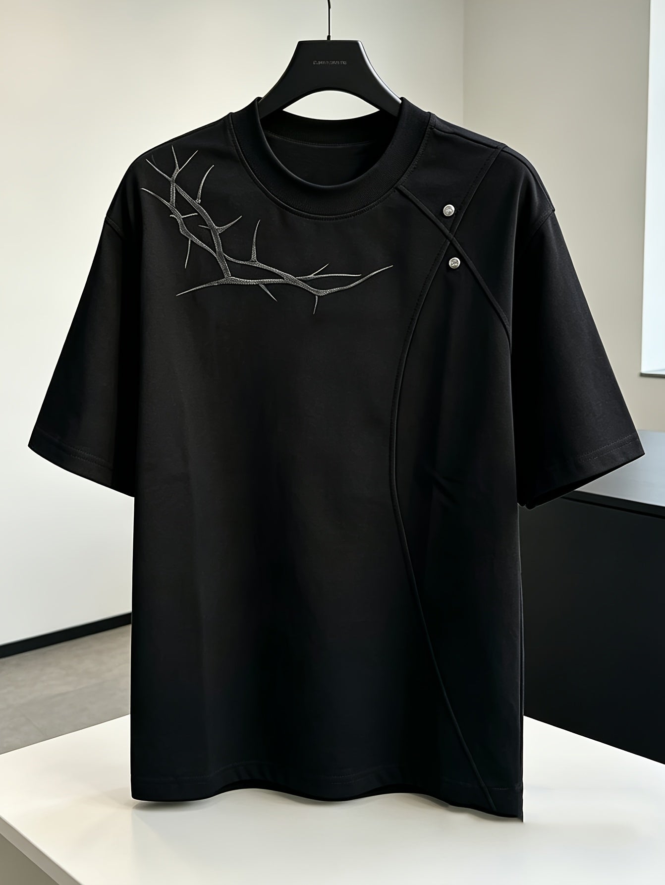 Men'S Casual Sports T-Shirt Rivet Stitching Thorn Embroidery