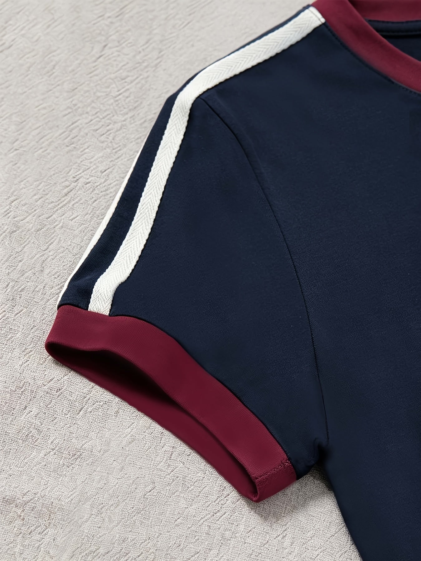 rim Design Color-Matching T-Shirt Slim-Fit