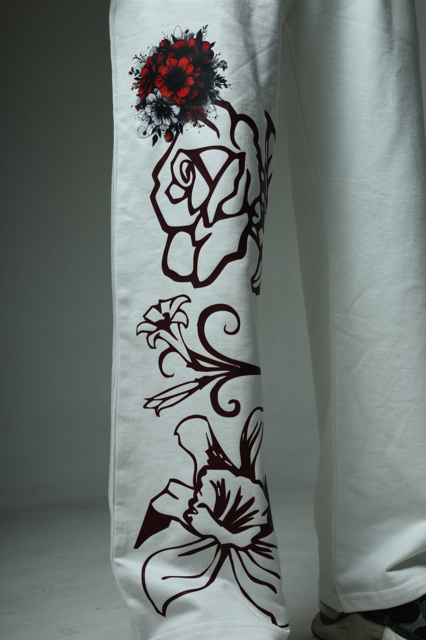 THE ROSY TRACK PANTS