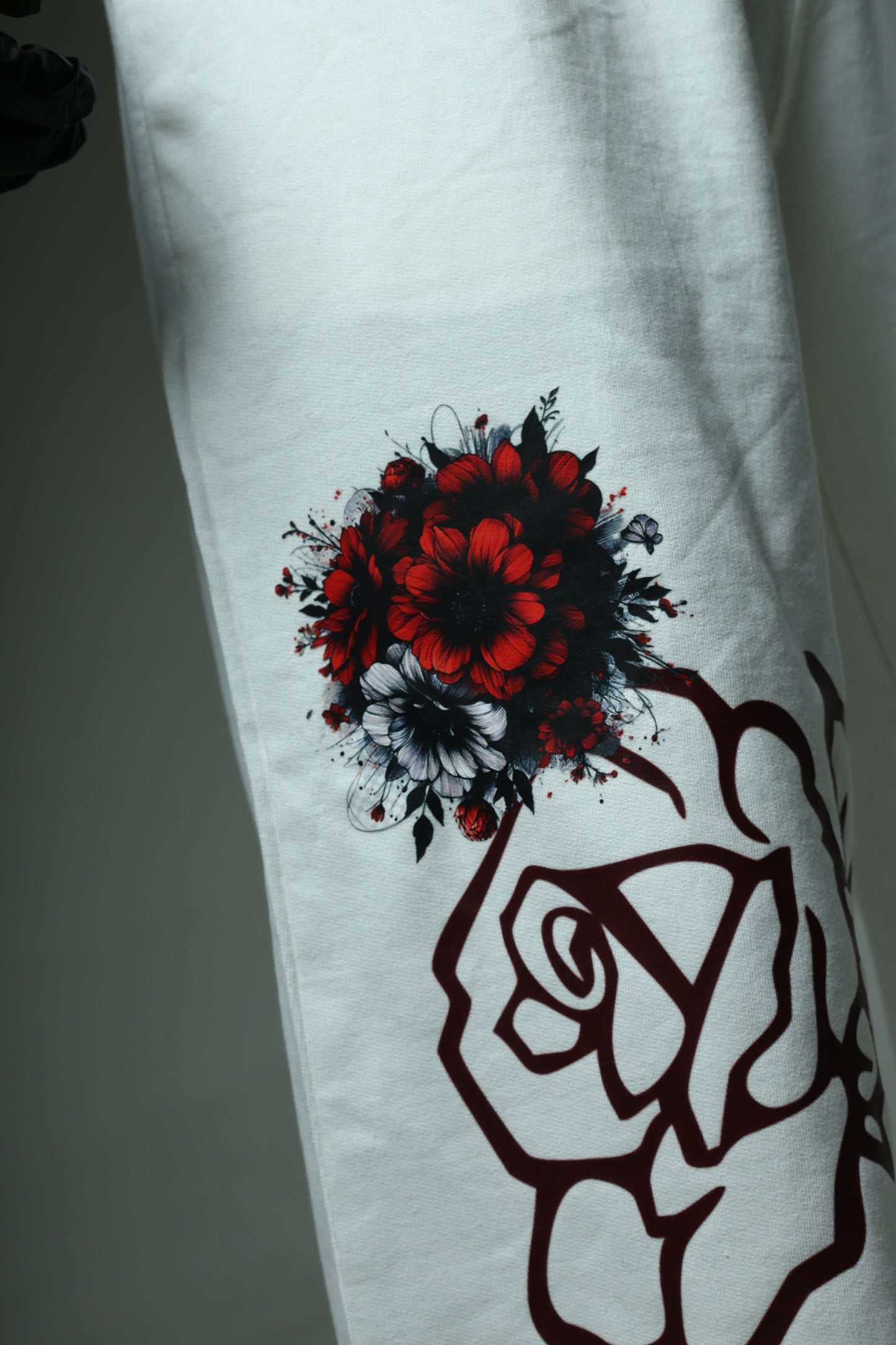 THE ROSY TRACK PANTS