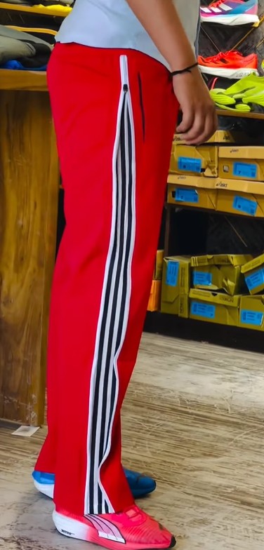 Red full zipper trackpants