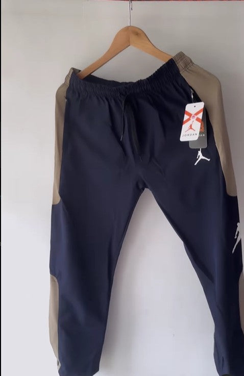 Imp STRAIGH FIT Trackpants