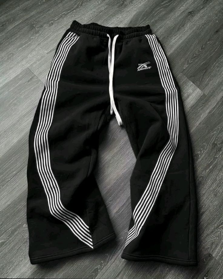 Black lousy Trackpants - Premium design and quality
