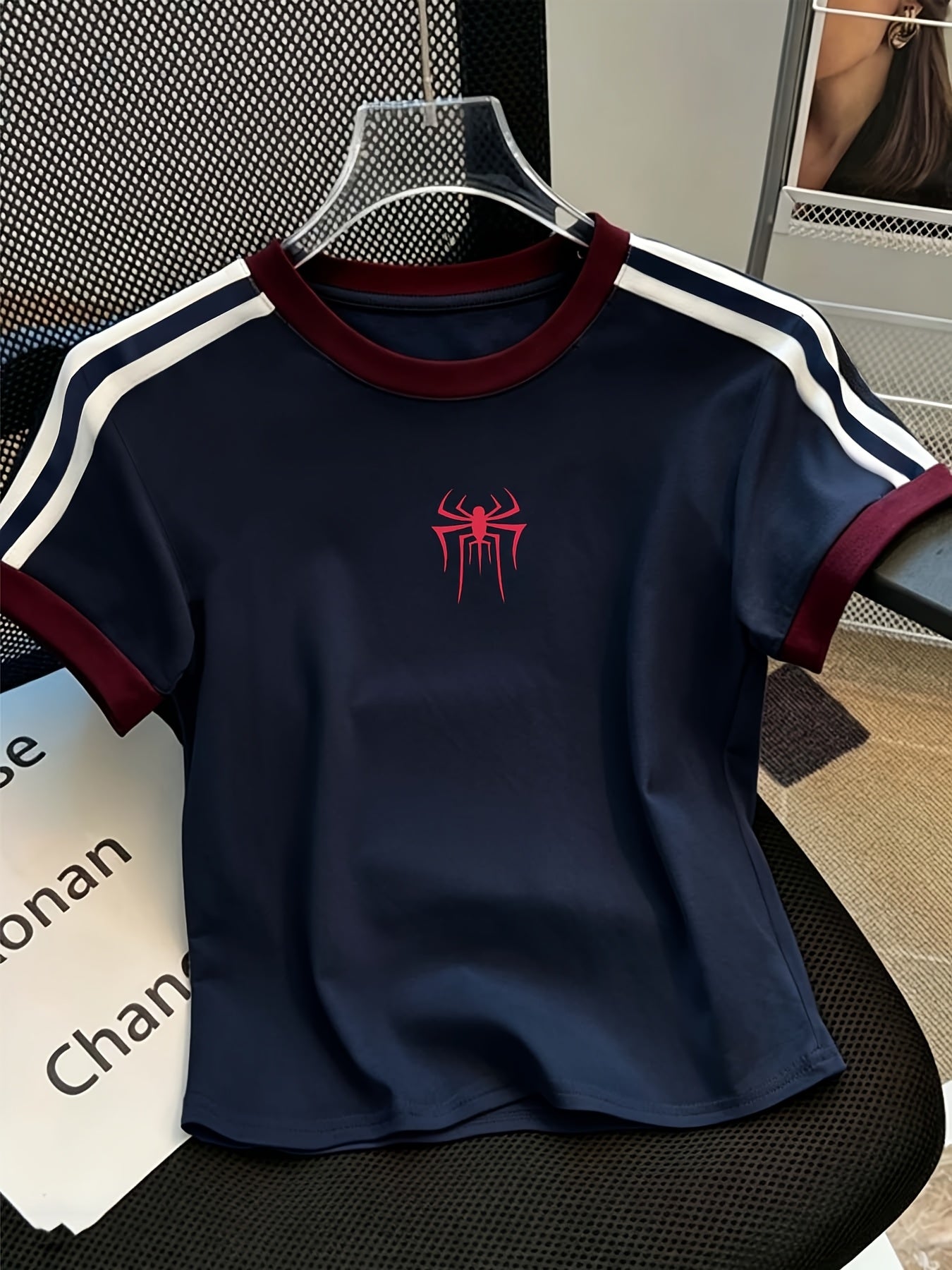 Creative Spider Pattern Print Design Tee