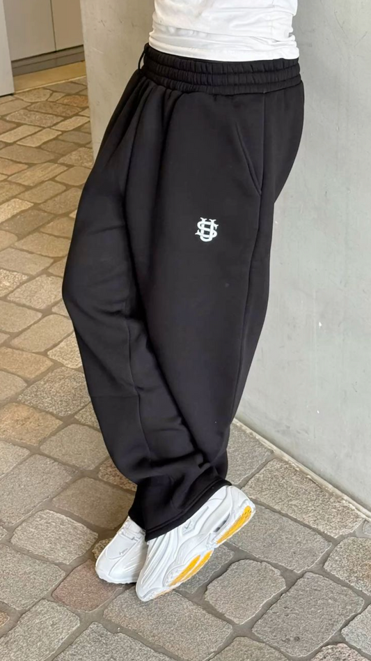 Black baggy Trackpants - Premium design and quality