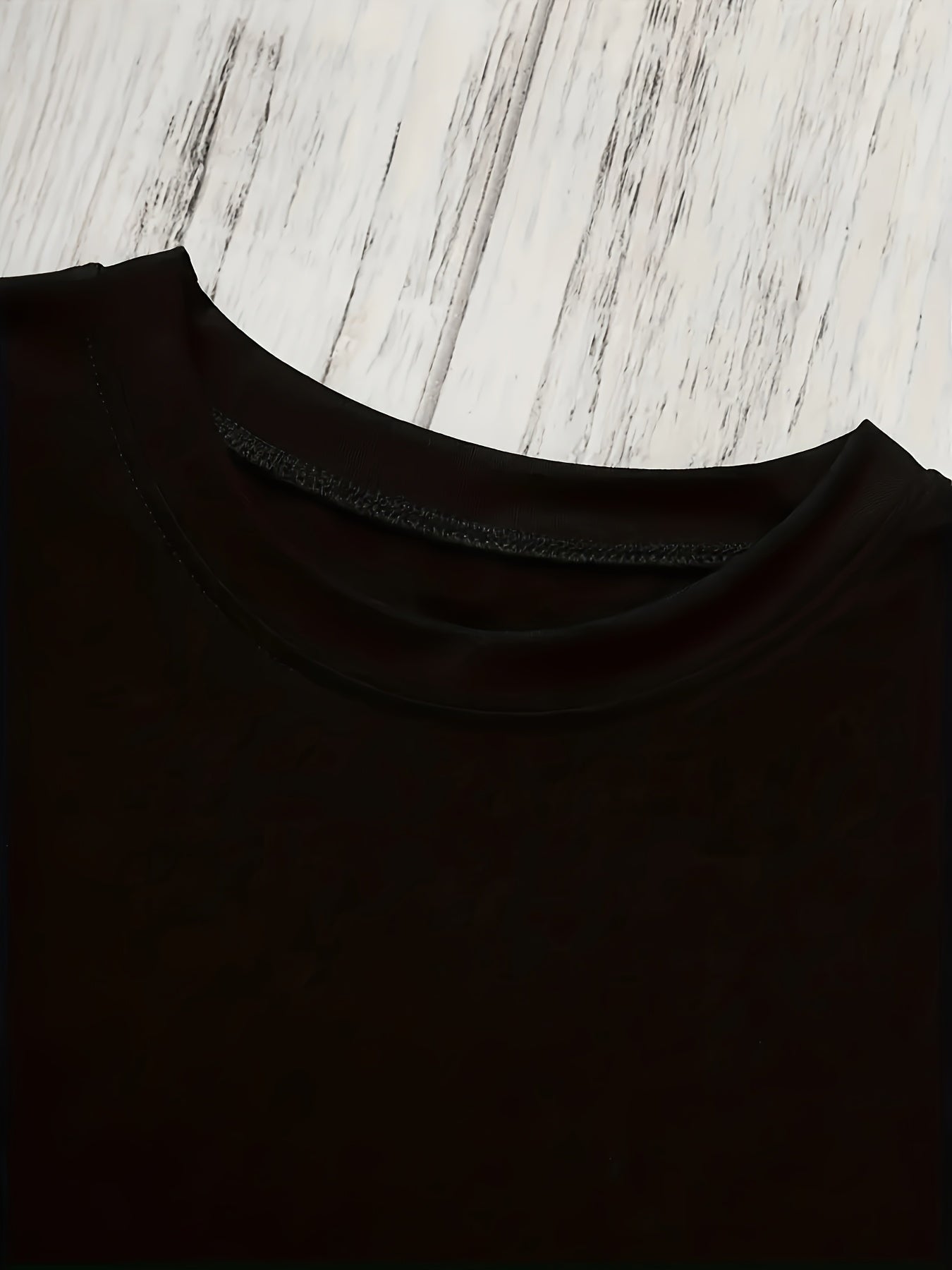 Round Neck Short-Sleeved T-Shirt, Light Luxury Star Embellishment