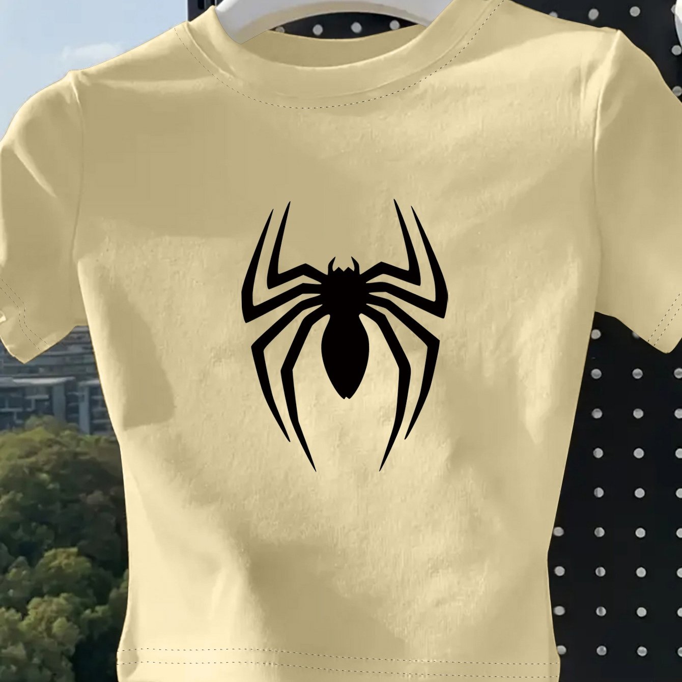 Women's Fashion Printed T-Shirt with Spider Pattern Design, Soft and Breathable