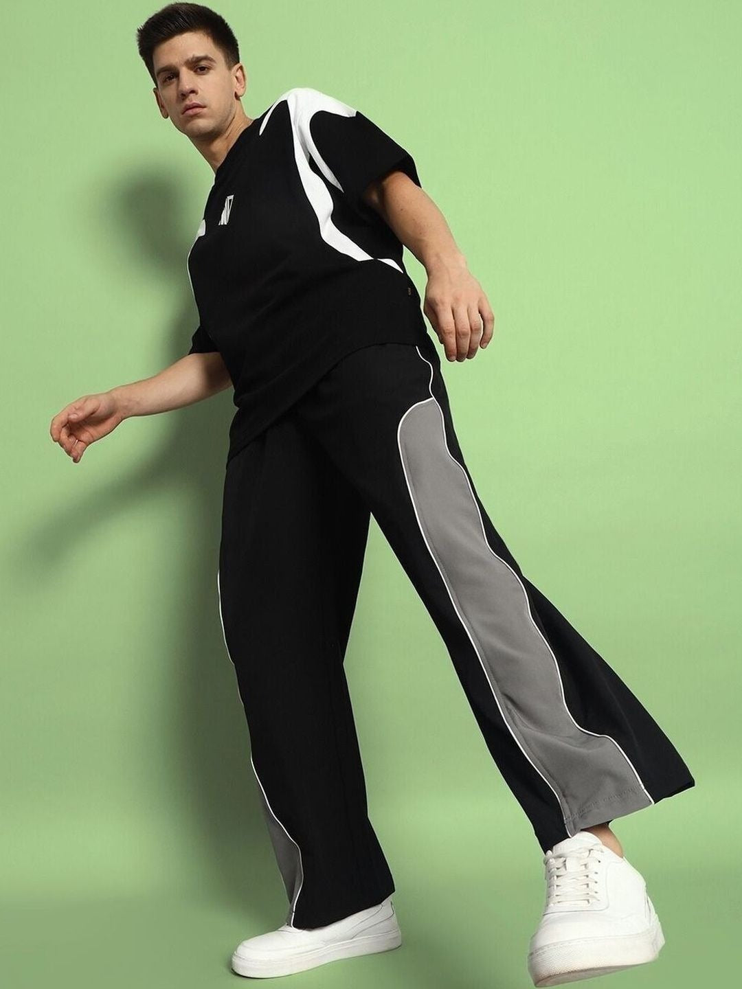 Grey pattern bold Trackpants - Premium design and quality